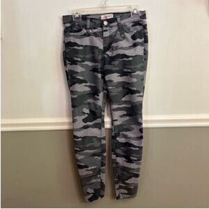 Current Elliot The Ankle Skinny Distressed Black Camo Coating Cheville Size 27